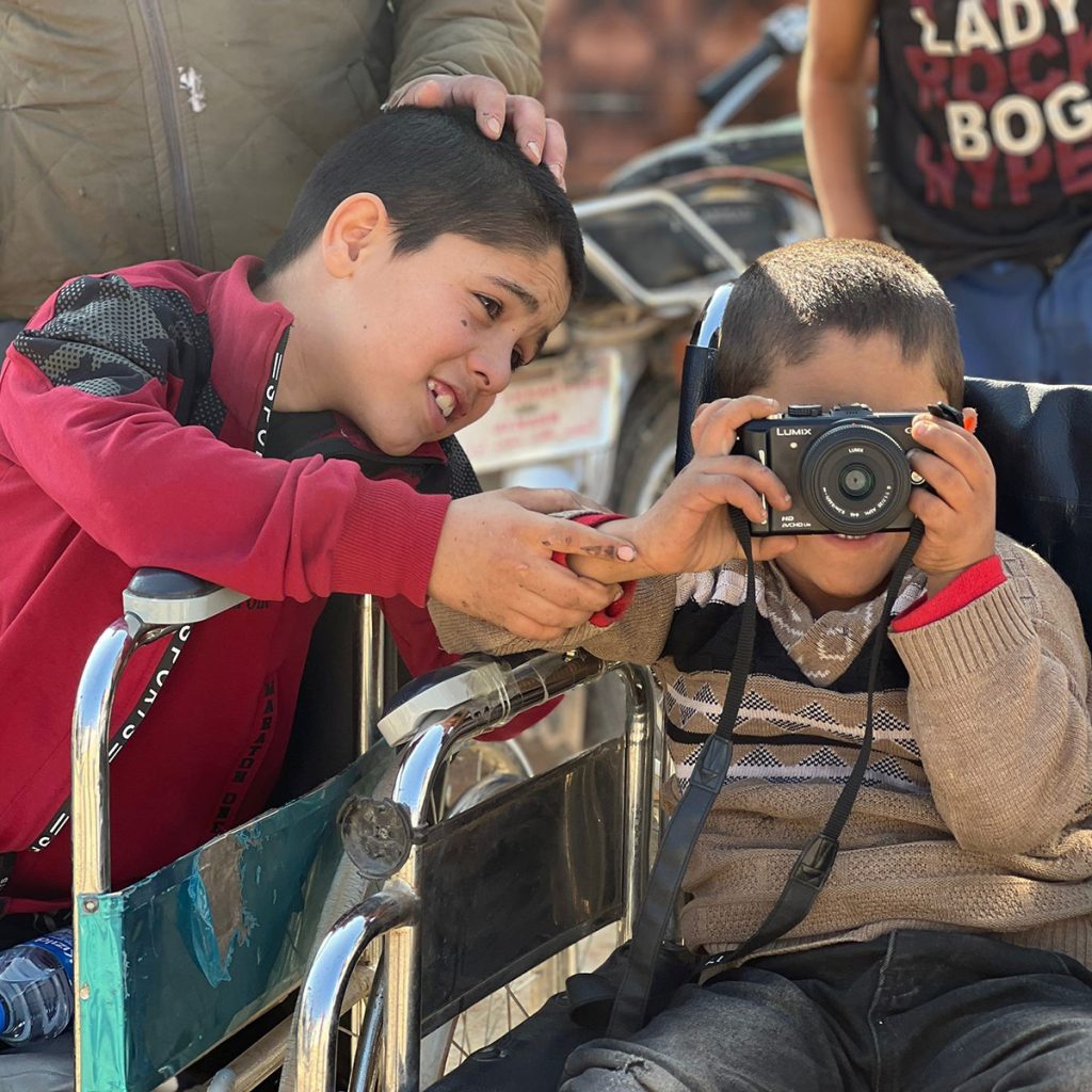 To brødre (6 og 12), Syrien